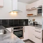 8 Person In Romo-by Traum Kongsmark