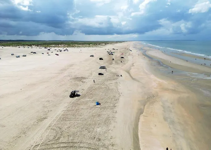 8 Person In Romo-by Traum *